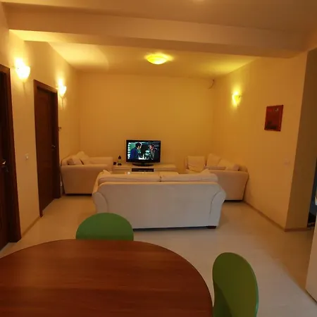 Lh Apartment *